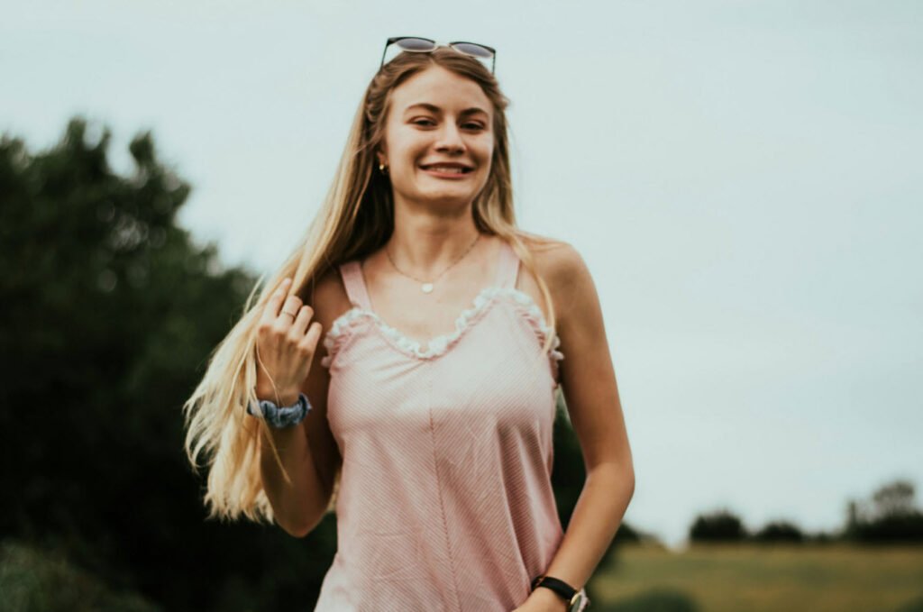 17 Signs She Might Be Feeling Frisky